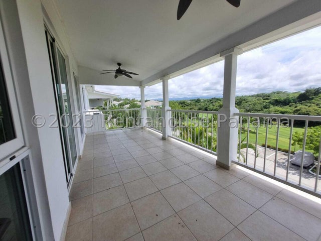 Beachfront Apartment in Bijao Beach & Resort